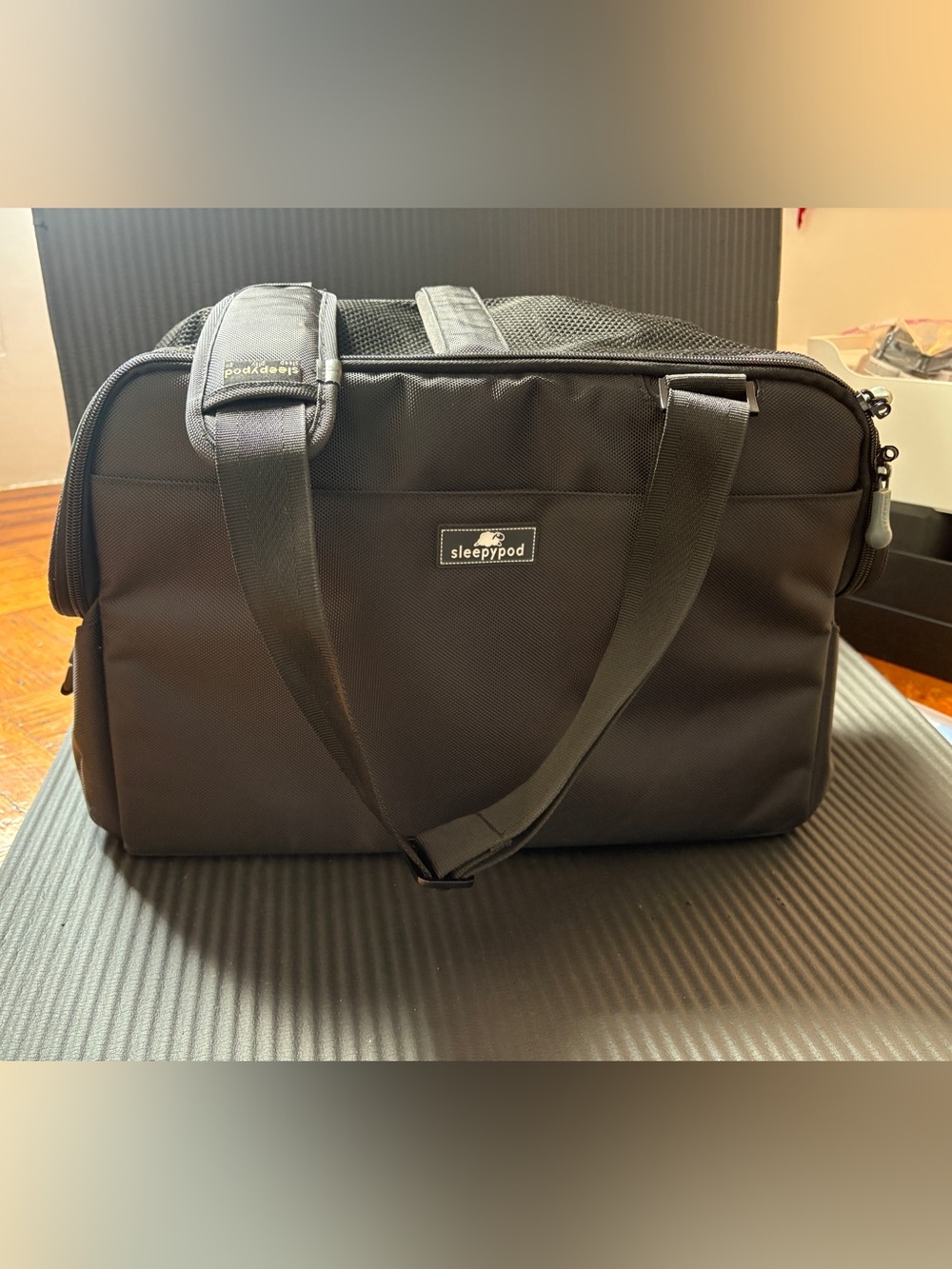 Sleepypod Atom Travel Cat Dog Pet Carrier Bag